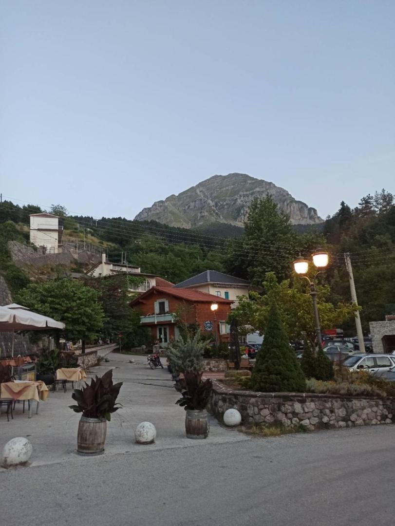 Villa Elli΄S House Συγχρονο Σπιτι Στα Πραμαντα à Pramanta Extérieur photo